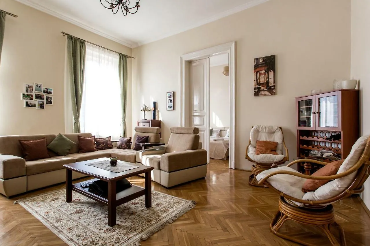 St. Stephen Boulevard Apartment Budapešť