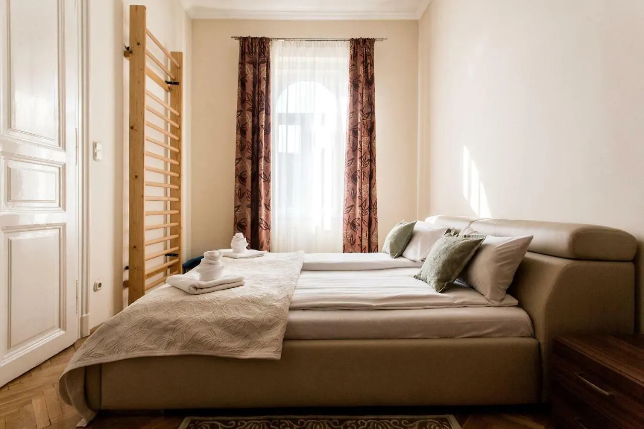 St. Stephen Boulevard Apartment Budapest Ungarn